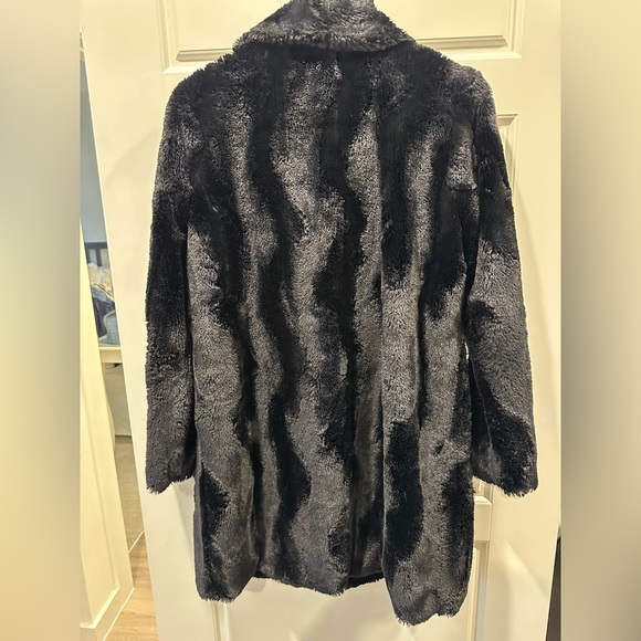 BB Dakota Women's Plush Black Teddy Jacket - Picture 10 of 12